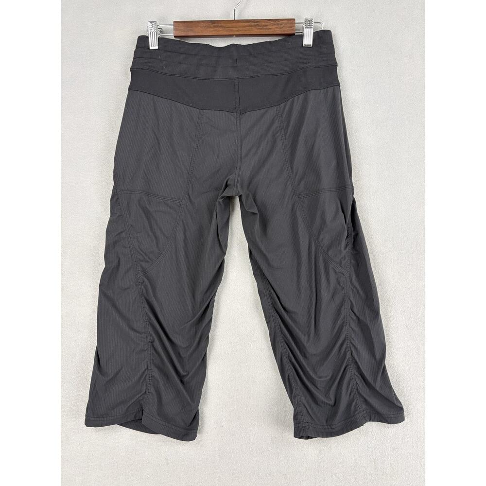 Lululemon Pants Womens 6 Gray Capri Drawstring Waist Pockets Yoga Gym Athletic - Picture 6 of 9